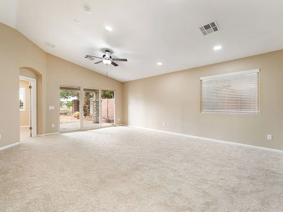 5439 Golden Leaf Ave