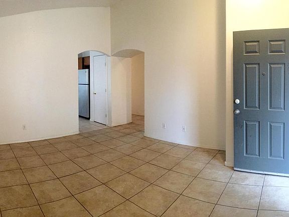 4th image of 11217 W Campbell Ave