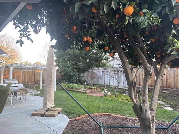 5th image of 5060 Moonstone Ct