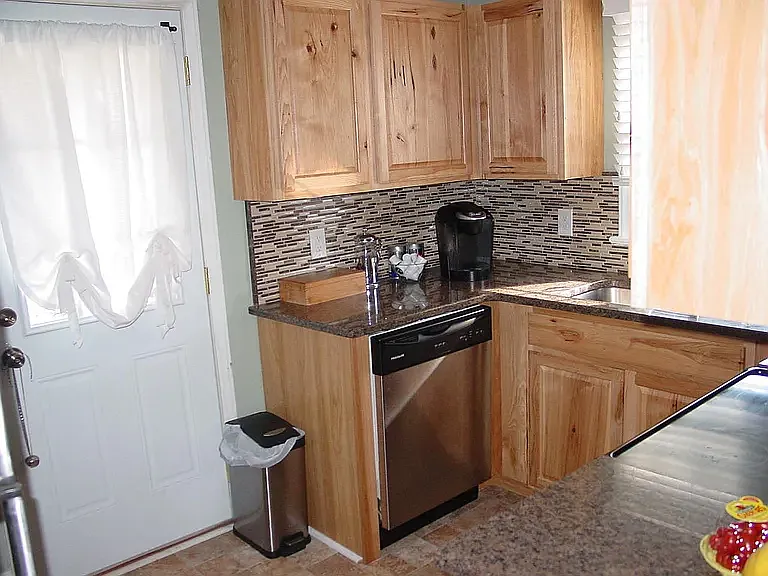 901 Bellview St — Photo 8