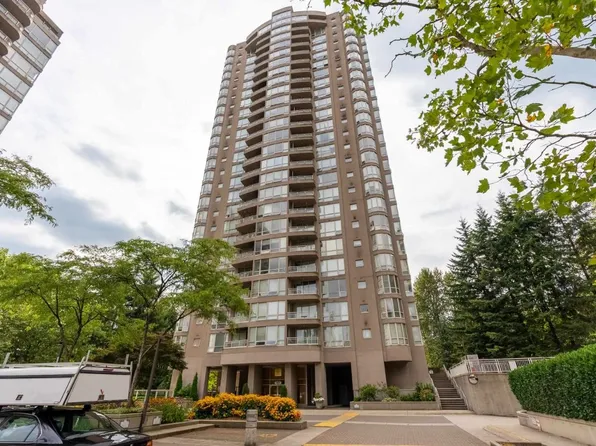 9603 Manchester Dr #803, Burnaby, BC V3N 4Y7
