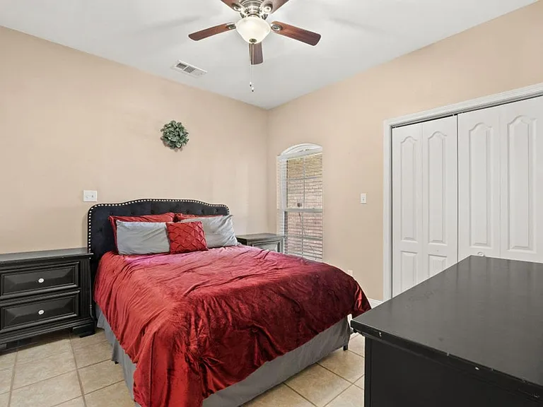 315 Veterans Ln — Photo 14