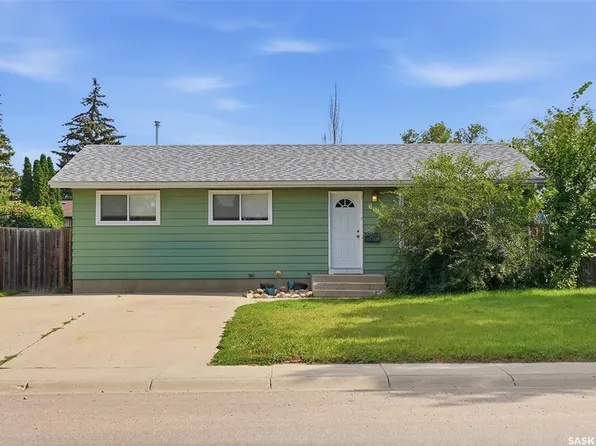 814 Steeves Ave, Saskatoon, SK S7L 5N1