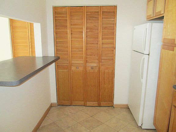 5th image of 9461 Bay Colony Dr APT 1N