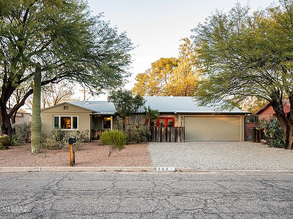 5th image of 2601 E La Cienega Dr