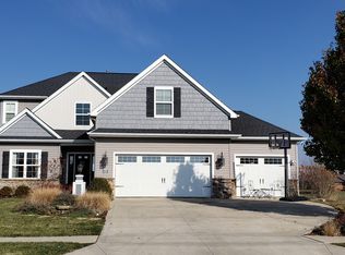 14916 Blue Reef Dr, Fort Wayne, IN 46814