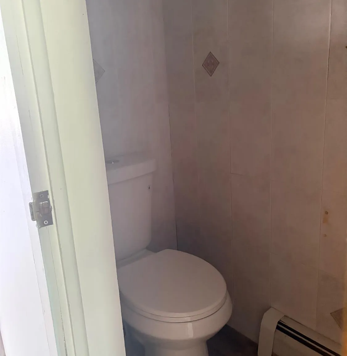 3 bed, 1.0 bath, $2,900 — Photo 4