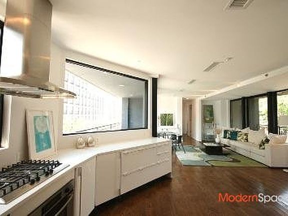 5th image of 93 Metropolitan Ave Unit 4B