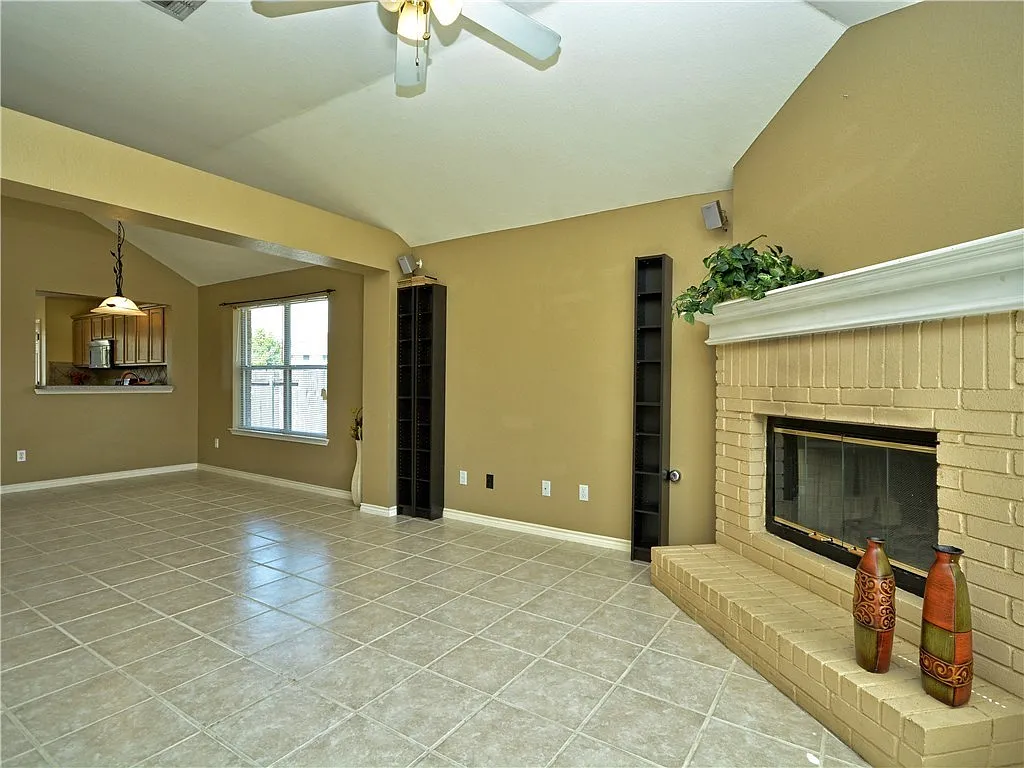 Building Photo - 2321 Beckwood Trl