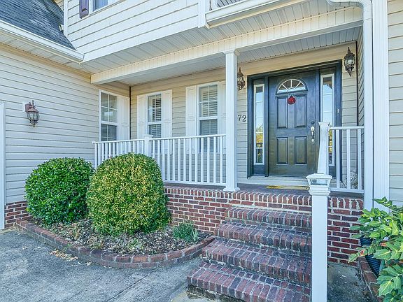 4th image of 272 Holland View Dr