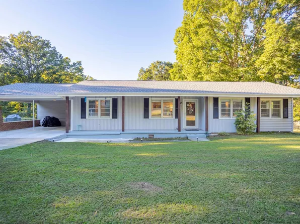 903 Woodlock Ln, Weaver, AL 36277