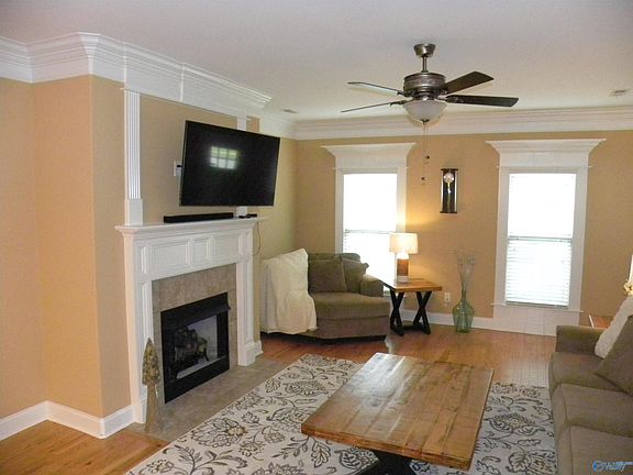 3rd image of 6 Atherton Cir SW