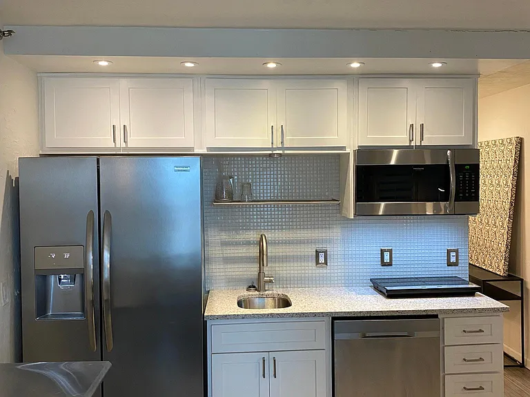 224 E Garden St #338 — Photo 1