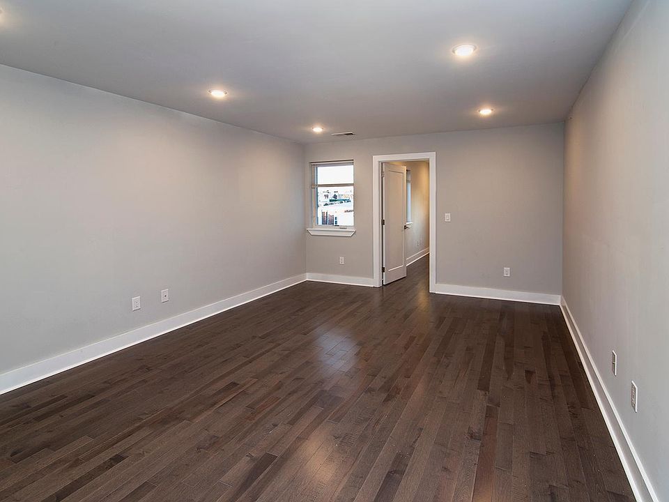 1st image of 5334 Cedar Ave #8