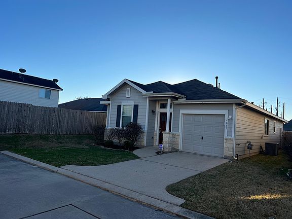 Corner lot end of alleyway