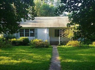 5905 Hallowing Dr, Lorton, VA 22079