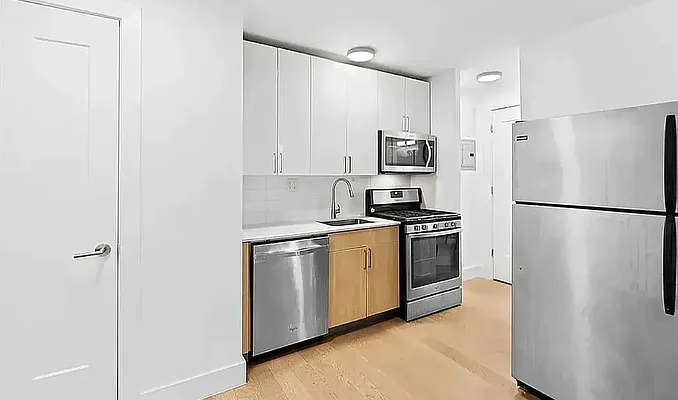 Rented by REAL New York | media 11