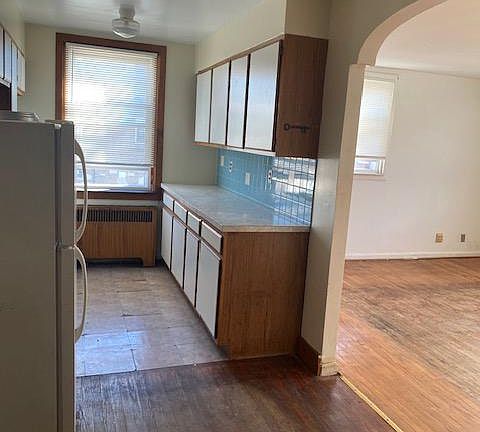 5th image of 4243 Chippendale St