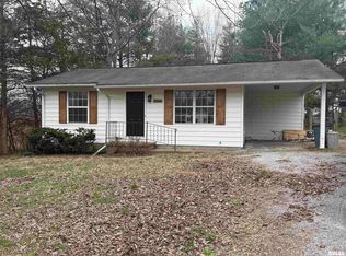 5743 E Grand Rd, Carterville, IL 62918