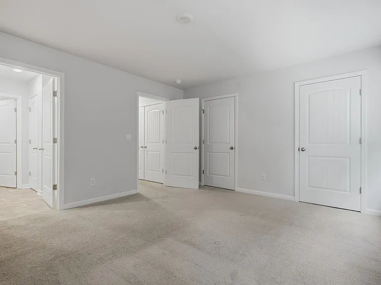 129 Cecil Rd — Photo 20