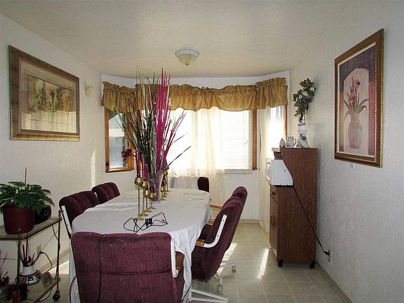 4th image of 254 Smith Ave