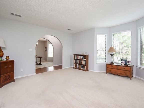 5th image of 1611 N Hearthside Drive