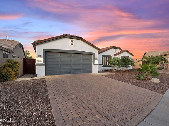 3rd image of 43192 W OSTER Drive