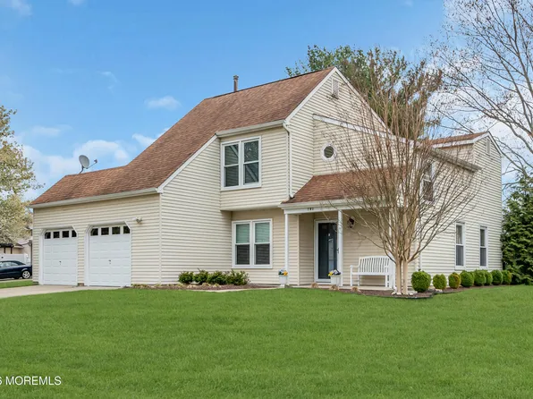 2 Boston Court, Howell, NJ 07731