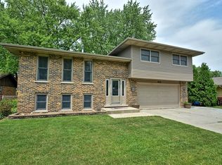 832 Catalpa St, Beecher, IL