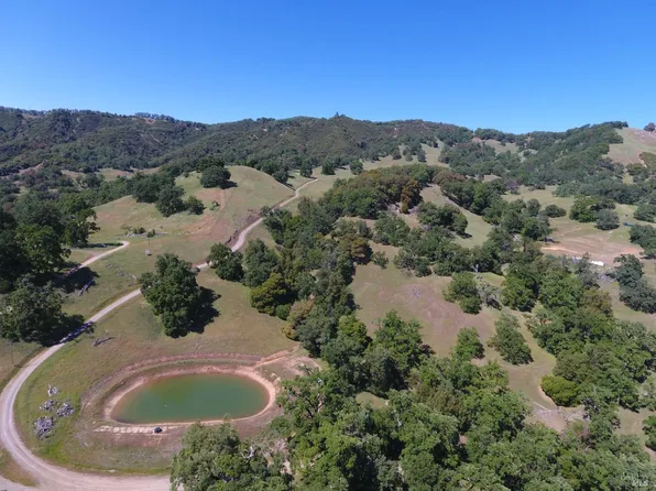 11100 Shigom Road, Ukiah, CA 95482