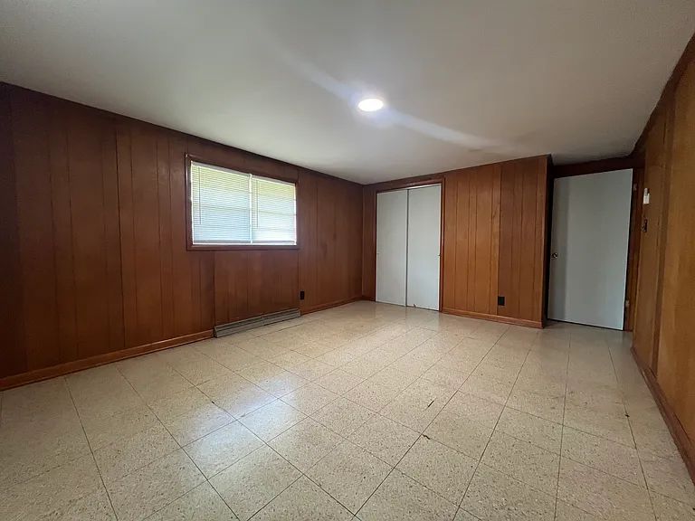 123 Center St #B — Photo 7