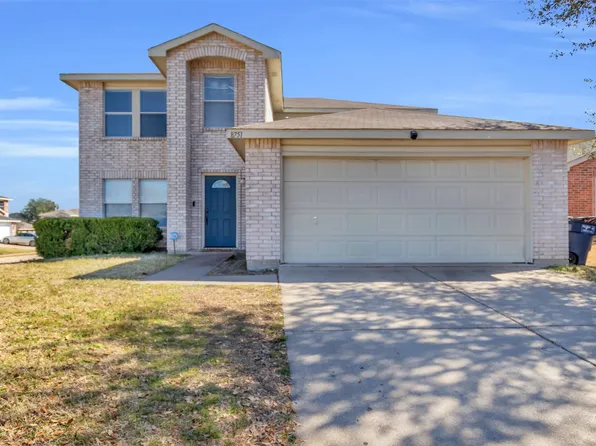 8751 Gray Fox Ct, Fort Worth, TX 76123