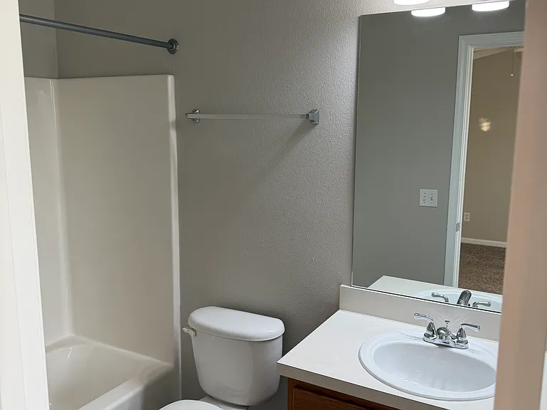 875 Southern Creek Dr — Photo 11