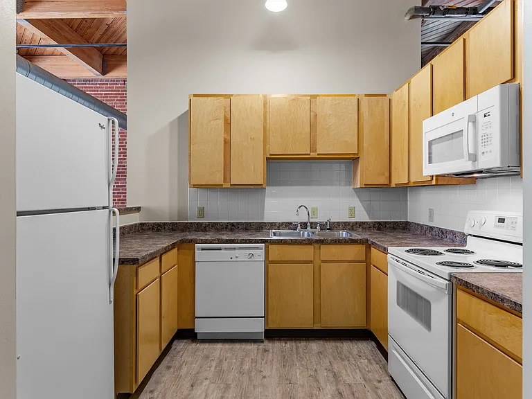2E - Kitchen 2E - Kitchen