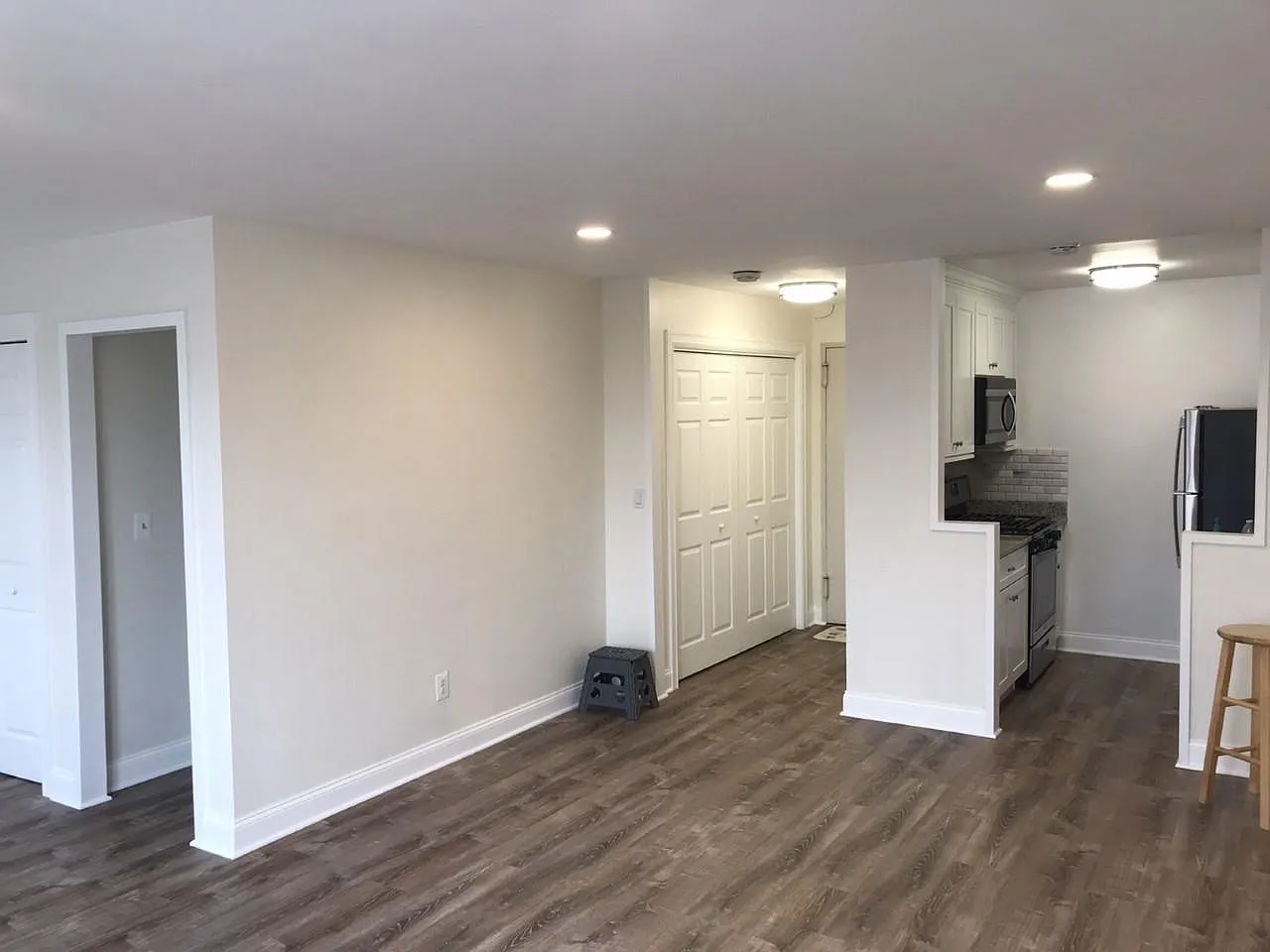 Studio, 468 sqft, $2,050 — Photo 4