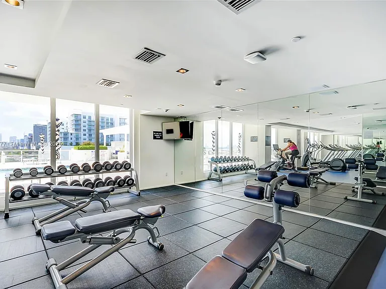 4250 Biscayne Blvd #918 — Photo 43