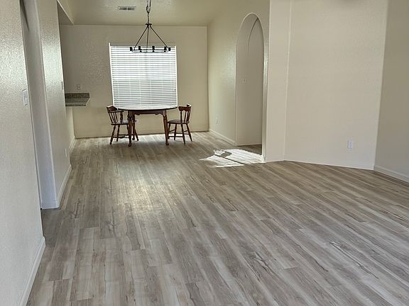 3rd image of 8501 Vista Chamisa Ln SW