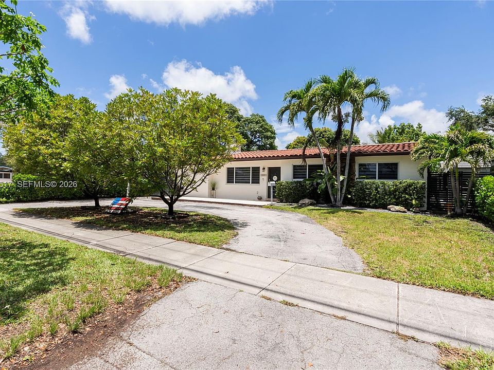 1st image of 8595 SW 128th St