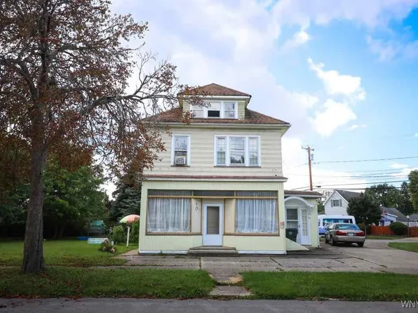 111 Burlington Ave, Depew, NY 14043