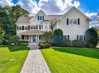 8 Ash St, Lexington, MA 02421