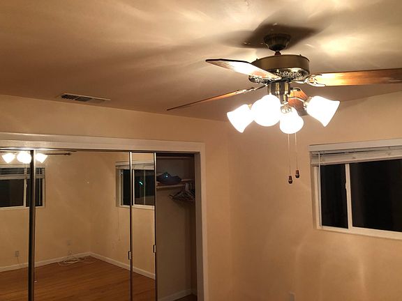 5th image of 2915 57th St