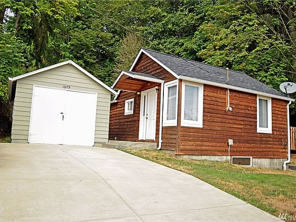 2nd image of 1079 Dorothy Ave NW