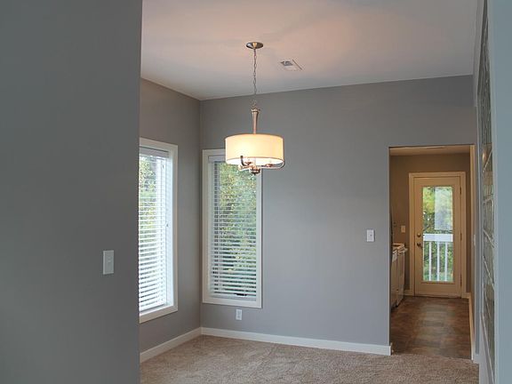 Dining room off of kitchen