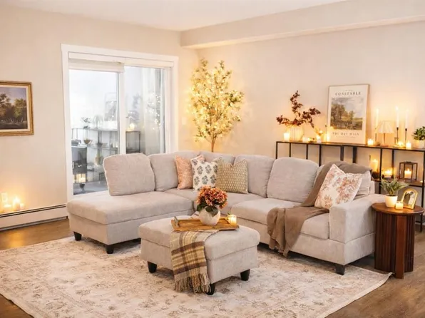 499 Meadowlake Ct #406, Brooks, AB T1R