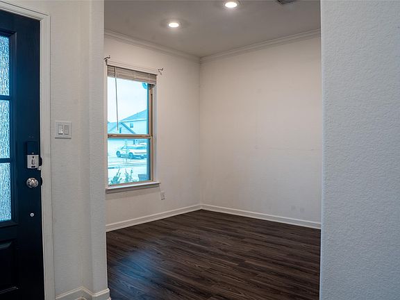 4th image of 5447 Tourmaline Way
