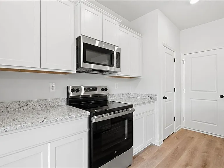 299 Summit View Ln #5 — Photo 9