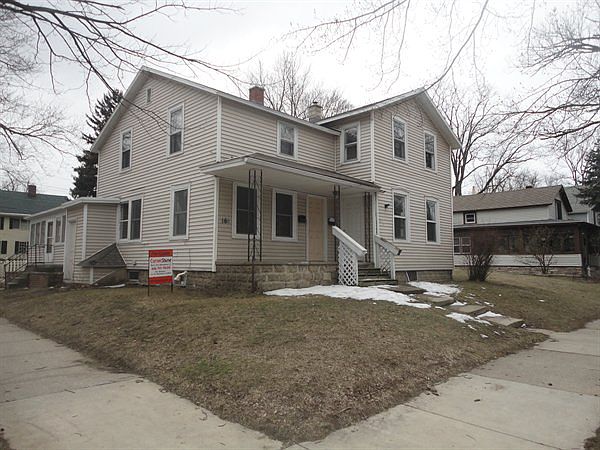 2nd image of 168 W 10th St