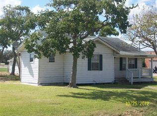 1121 N Avenue I, Freeport, TX 77541