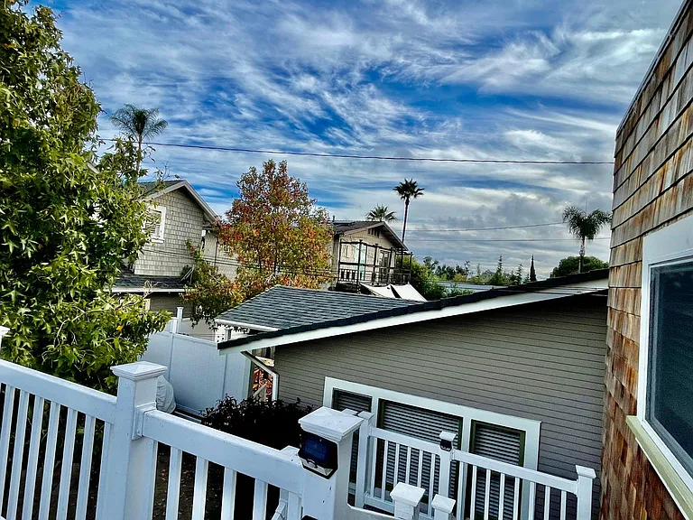 3037 Palm St — Photo 3