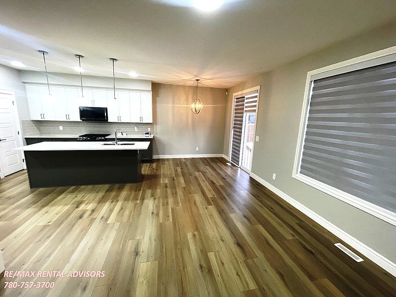 Edmonton Apartment for rent - 3 Bedrooms — photo 6